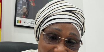 Parité parlementaire : Hadja Maimouna Yombouno met en avant les avancées sous la Ve République