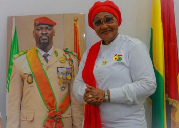 Hadja Maimouna Yombouno élevée à la dignité de Grand Commandeur de l’Ordre national du mérite