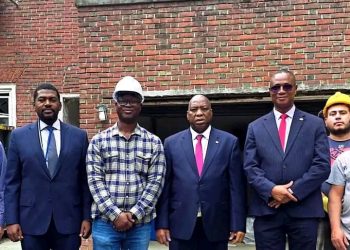 New York : le ministre guinéen des Affaires étrangères Dr Morissanda Kouyaté inspecte le chantier de la résidence diplomatique